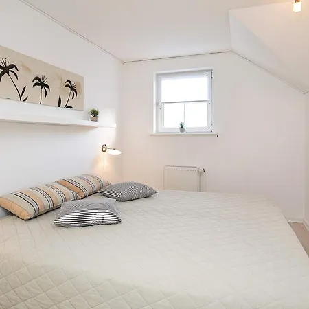 Appartamento 8 Person On A In Bogense